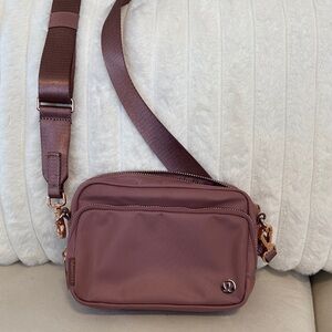 lululemon athletica Crossbody Bag in Mauve Brown